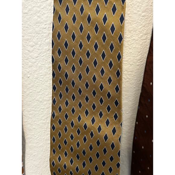 Jos. A. Bank Silk Patterned Made in Italy Neck Ties LOT OF 4 Suit Tie Business - Picture 4 of 13